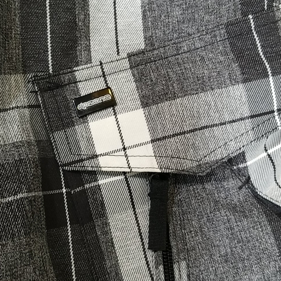 Ripzone Men's Plaid Vented Snowboarding Pants - Picture 2 of 6